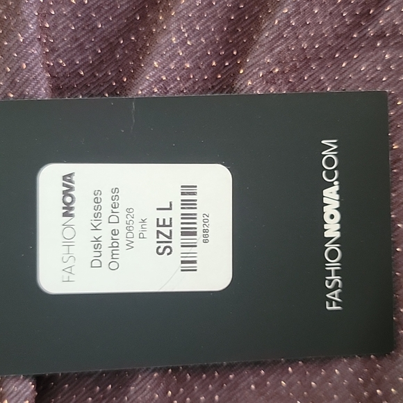 Fashion Nova Mini - Picture 2 of 2